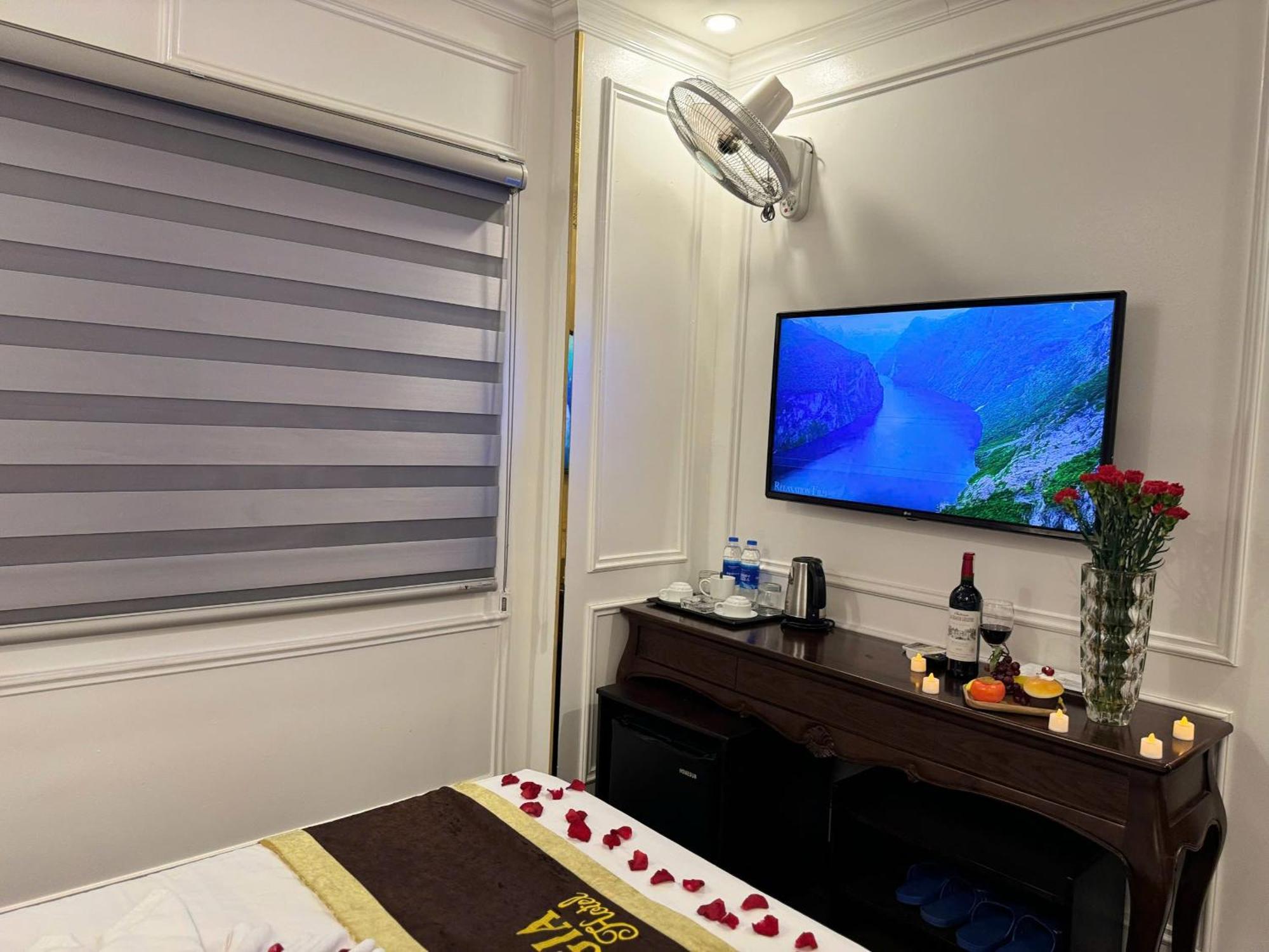 Hoang Gia Hotel Nhan Hoa Hanoi Dış mekan fotoğraf